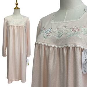 NWT Miss Elaine Cuddleknit Pastel Pink Embroidered Lacy Nightgown Women’s size L